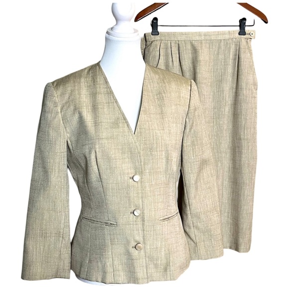 Country Sophisticates EUC by Pendleton Silk Blend Skirt Suit Wheat Color Size 8 - Picture 1 of 14